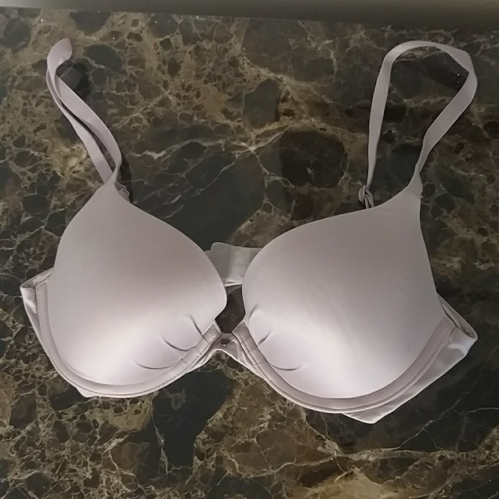 34C VS Bra